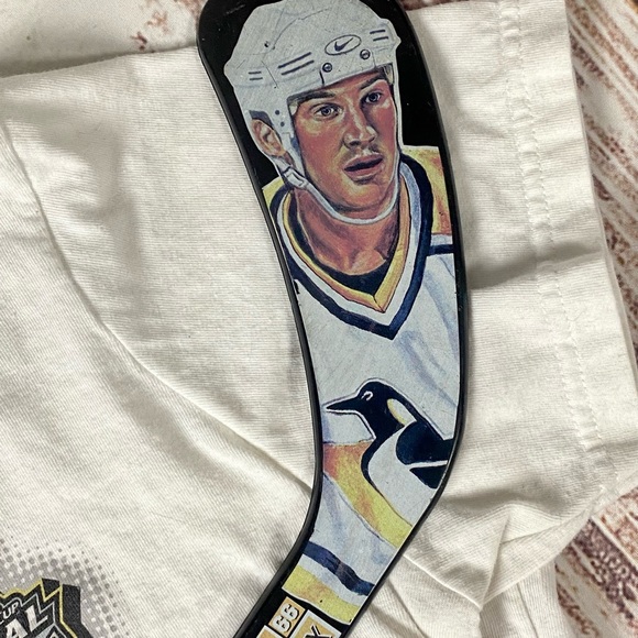 NHL Pittsburgh Penguins Gear Bundle - Picture 6 of 7